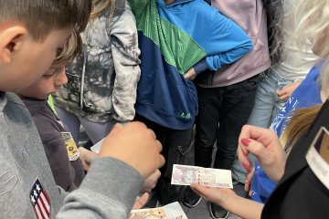 ČESKÁ NÁRODNÍ BANKA 16.5.