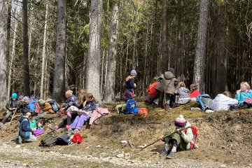 Škola v přírodě s Tobiášem Lolnessem, Lomy u Kunžaku