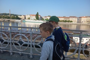 Loď Tajemství - Aladin, základní kámen nové jídelny a tělocvičny