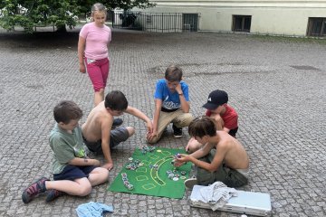 Poslední třeťácké spaní ve škole