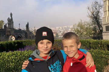 Rychlovka na Karlově mostě a bojovka na Kampě