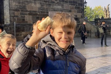 Rychlovka na Karlově mostě a bojovka na Kampě