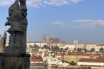 Rychlovka na Karlově mostě a bojovka na Kampě