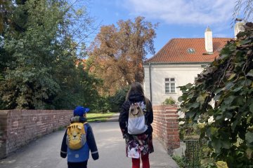 Rychlovka na Karlově mostě a bojovka na Kampě