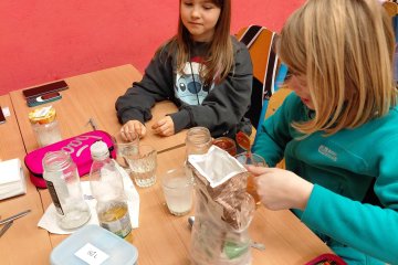 Centra aktivit - skupenství, rozpustnost látek, měření (objem, váha...)