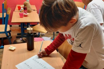 Mikuláš + adventní kalendář + přespávačka + koncert v kostele.