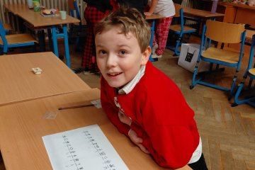 Mikuláš + adventní kalendář + přespávačka + koncert v kostele.