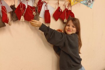 Mikuláš + adventní kalendář + přespávačka + koncert v kostele.