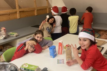 Mikuláš + adventní kalendář + přespávačka + koncert v kostele.