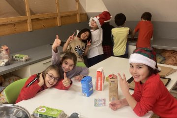 Mikuláš + adventní kalendář + přespávačka + koncert v kostele.