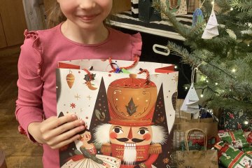 Mikuláš + adventní kalendář + přespávačka + koncert v kostele.