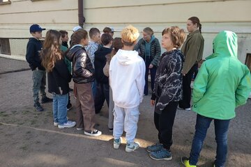 Zuzka a Anička (studentky) mají čarodějnické učení