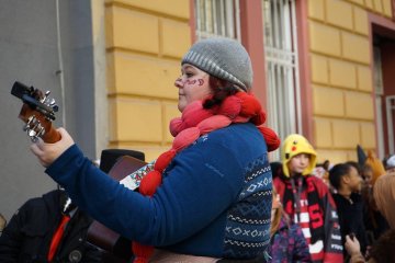 Děti oslavily masopust tradičním průvodem