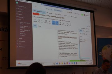 Reportéři na startu z Mediálního klubu na návštěvě v České televizi