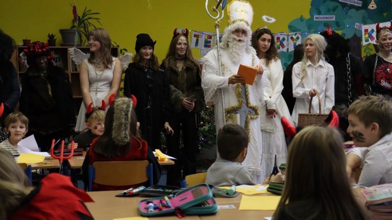 Ani v letošním nechyběl Mikuláš s anděly a pekelnými čerty