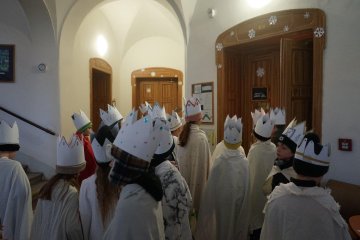 Tři králové opět navštívili i školu