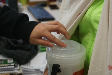 Tři králové opět navštívili i školu