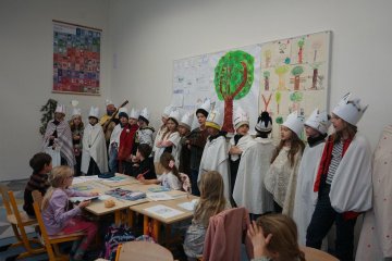 Tři králové opět navštívili i školu