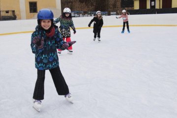 Od mantinelu k holubičkám: Jak jsme zkrotili ledovou plochu