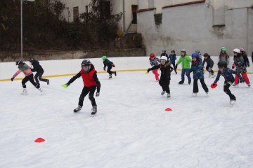 Od mantinelu k holubičkám: Jak jsme zkrotili ledovou plochu
