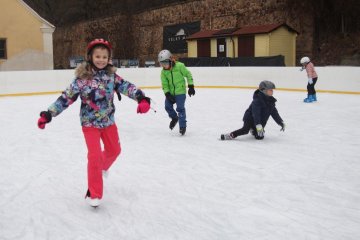 Od mantinelu k holubičkám: Jak jsme zkrotili ledovou plochu