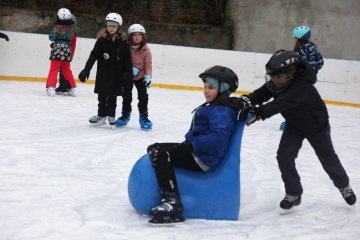 Od mantinelu k holubičkám: Jak jsme zkrotili ledovou plochu