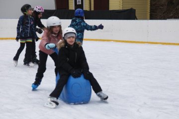 Od mantinelu k holubičkám: Jak jsme zkrotili ledovou plochu
