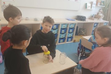 Slunce v duši a roztančená dětská tornáda. Jak jsme zkoumali počasí?