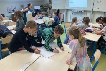 Slunce v duši a roztančená dětská tornáda. Jak jsme zkoumali počasí?