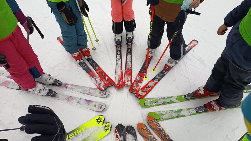 Zimní škola v přírodě s lyžováním aneb „ZOH na Špičáku“