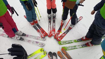 Zimní škola v přírodě s lyžováním aneb „ZOH na Špičáku“